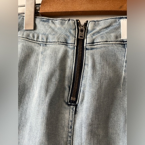 Aritzia The Casting Denim Pencil Skirt - Picture 5 of 8